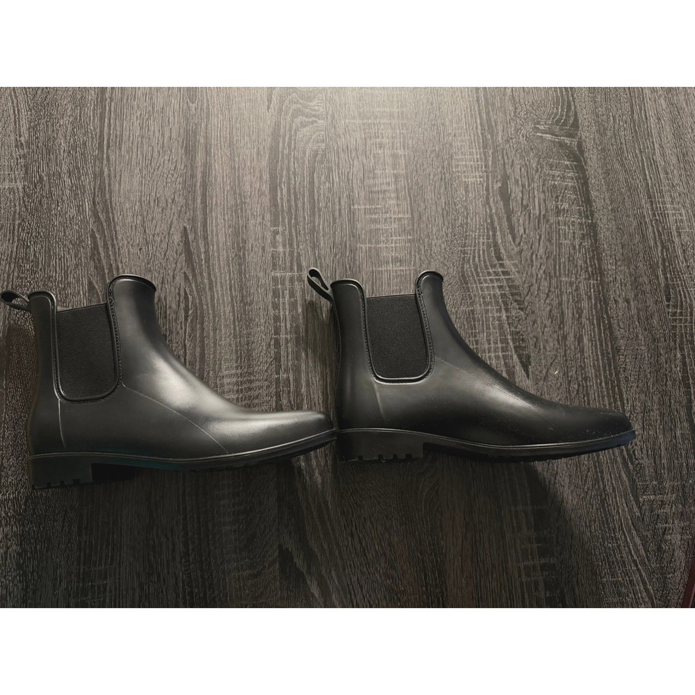A New Day Black Chelsea Ankle Booties Womens 9 Minimalist Utility Chic NEW - Picture 3 of 6